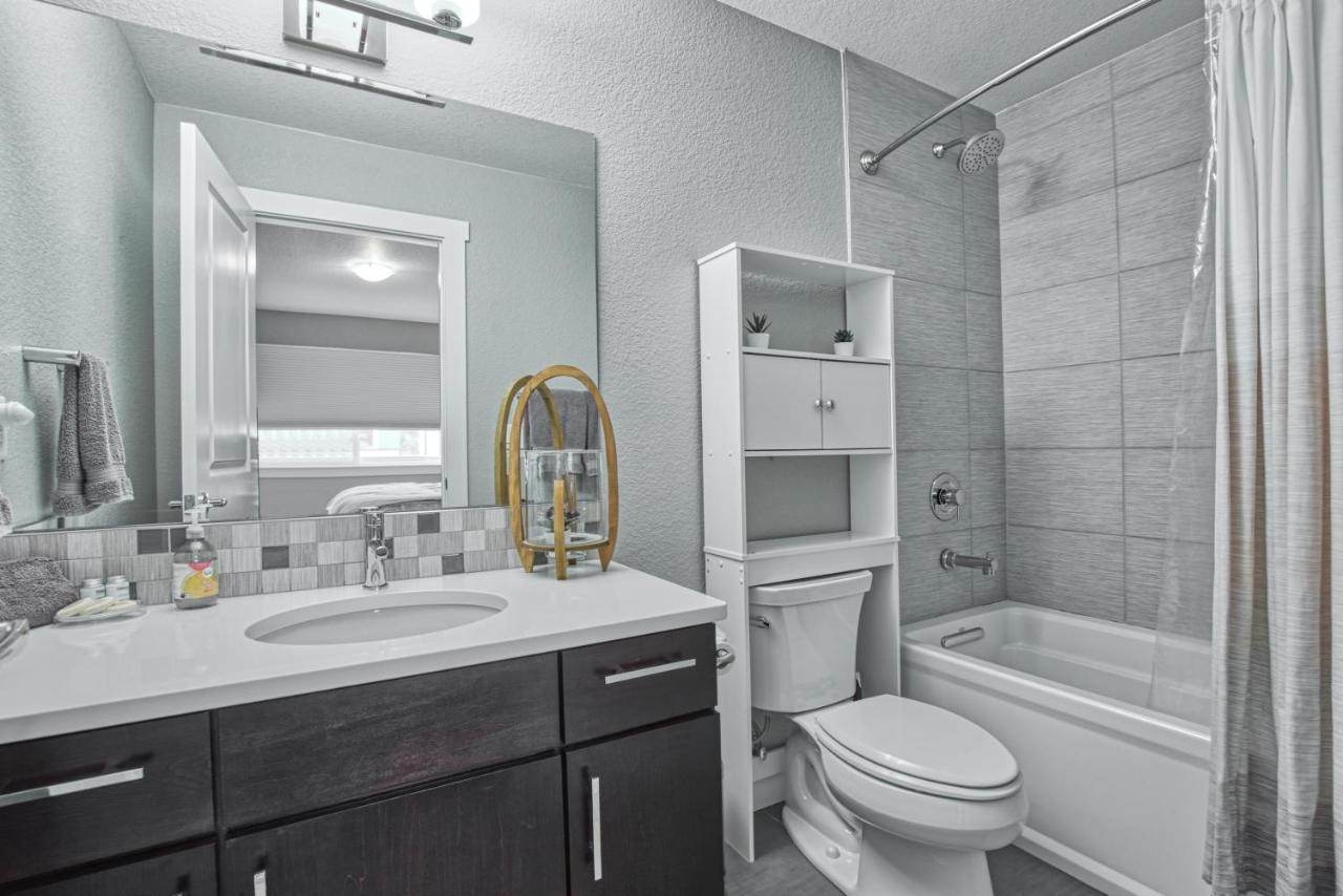 Modern Townhome Near Old Town, Breweries, & River! Fort Collins Dış mekan fotoğraf