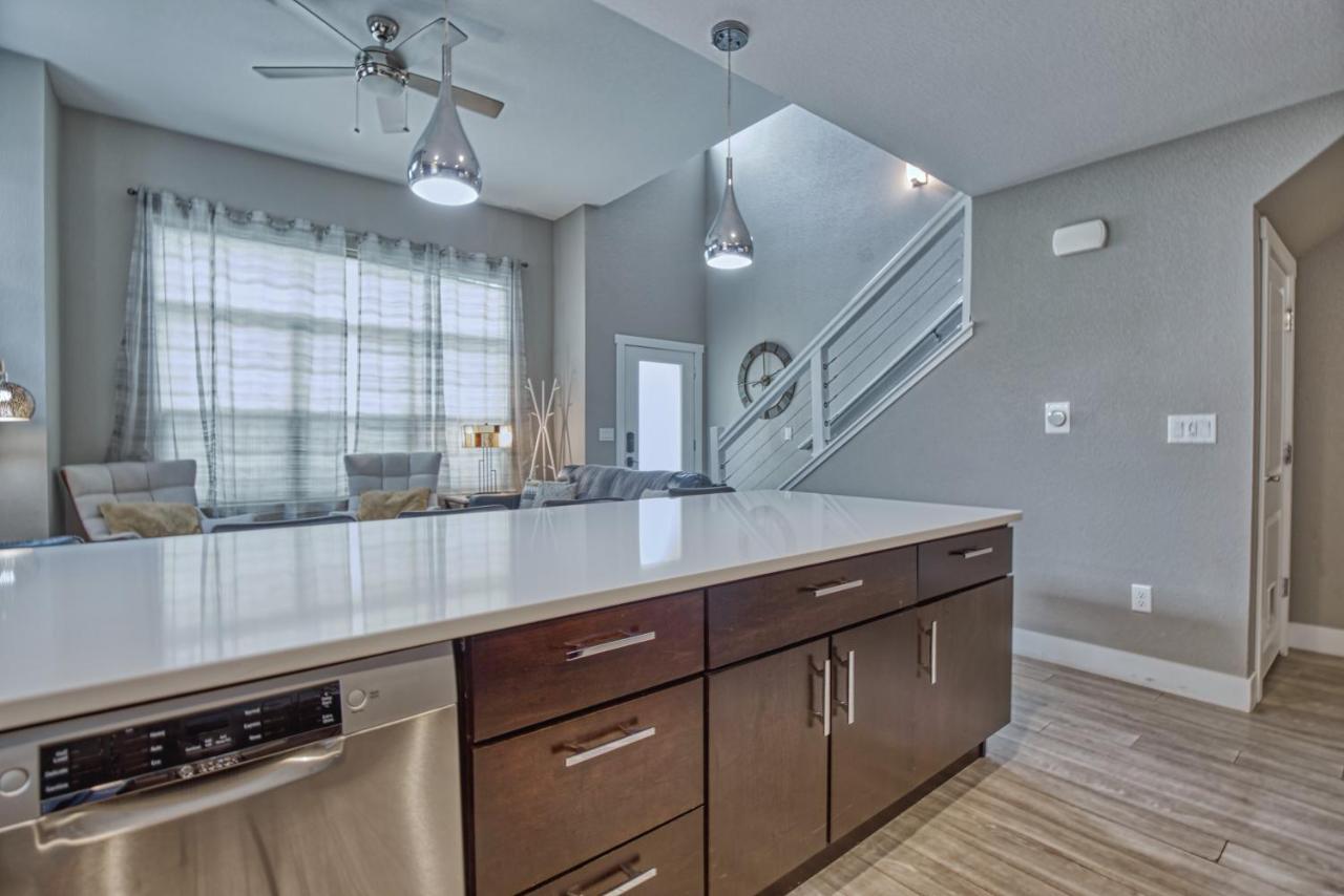 Modern Townhome Near Old Town, Breweries, & River! Fort Collins Dış mekan fotoğraf